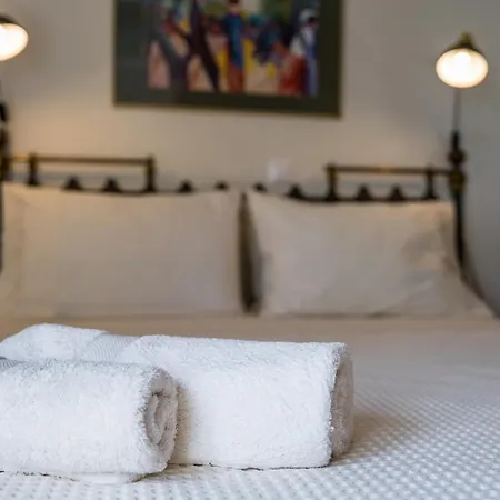 Sant'agata ليكسوري