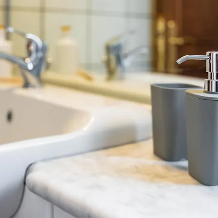 Sant'agata ليكسوري